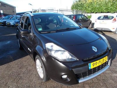 Zwart Occasion 2011 Renault Clio GrandTour Collection Stationwagen | € 4.950 (Iets duurder)