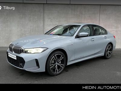 Grijs Nieuw 2026 BMW 330e Sedan | € 65.880