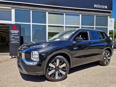 Zwart metallic Nieuw 2025 Mitsubishi Outlander P-HEV SUV | € 52.250 (Eerlijke prijs)