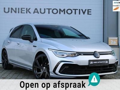 Grijs Gebruikt 2022 VW Golf VIII Highline Hatchback | € 23.995 (Eerlijke prijs)