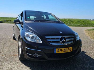 Mercedes B180