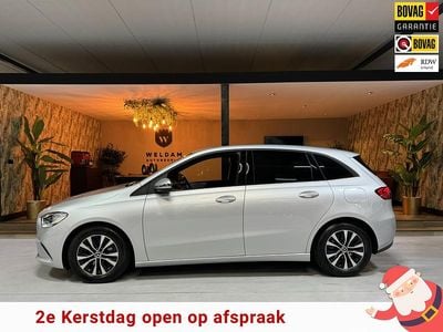 Grijs Gebruikt 2020 Mercedes B180 Business MPV | € 23.985 (Goede deal)