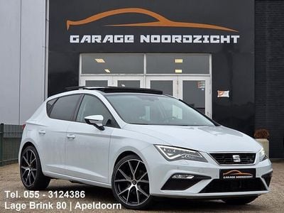 Wit Occasion 2019 Seat Leon Business Hatchback | € 16.995 (Duur)