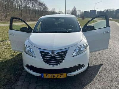 Occasion Lancia Ypsilon Gold 80 PK (58 kW) 2014 Wit Hatchback