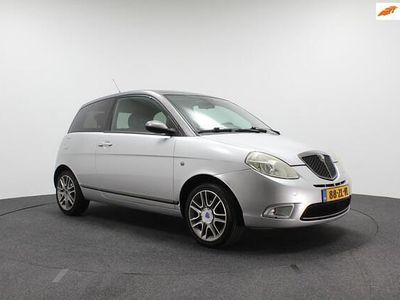 Grijs Gebruikt 2008 Lancia Ypsilon Hatchback | € 2.750 (Iets duurder)