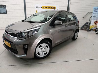 Grijs Occasion 2020 Kia Picanto Hatchback | € 11.950 (Eerlijke prijs)