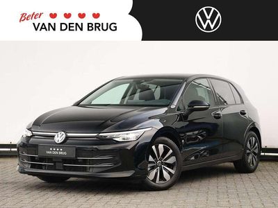 Zwart Gebruikt 2025 VW Golf VIII Edition Hatchback | € 35.490 (Eerlijke prijs)