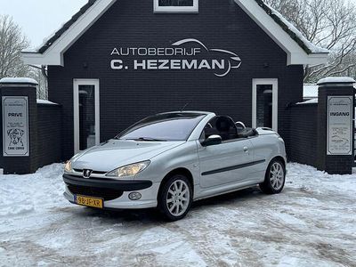 Grijs Gebruikt 2002 Peugeot 206 CC Cabriolet | € 1.450 (Eerlijke prijs)