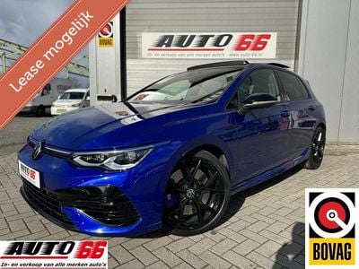 Occasion VW Golf VIII R 333 PK (244 kW) 2023 Blauw Hatchback