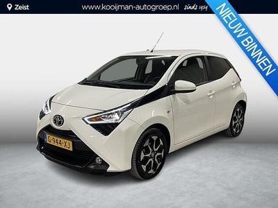 Licht wit Gebruikt 2019 Toyota Aygo X-cite Hatchback | € 9.645 (Eerlijke prijs)