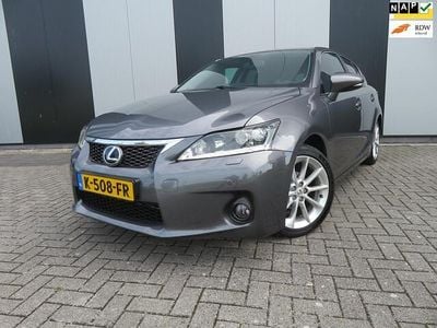 Lexus CT200h