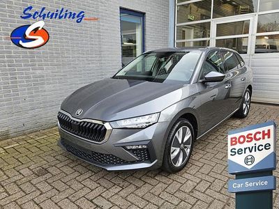 Grijs Gebruikt 2024 Skoda Scala Selection Hatchback | € 23.950 (Iets duurder)