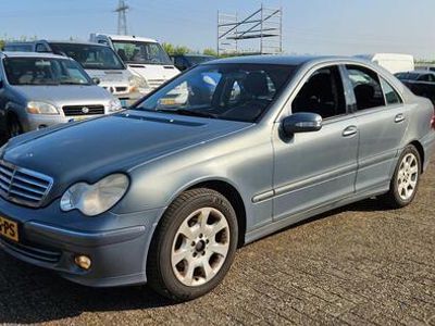 Mercedes C200
