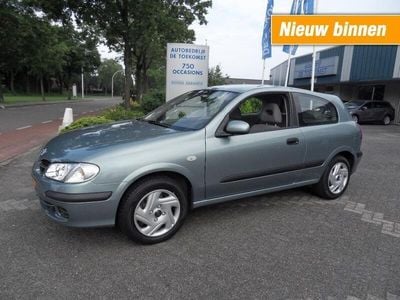 Groen Gebruikt 2001 Nissan Almera Hatchback | € 4.130 (Duur)