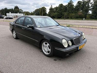 Mercedes E240