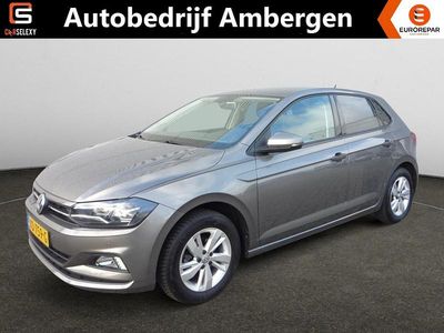 Grijs (metallic) Gebruikt 2018 VW Polo Comfortline Hatchback | € 11.900 (Goede deal)