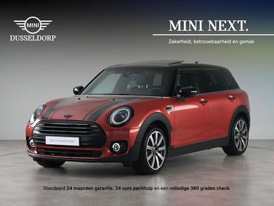 Rood Occasion 2022 Mini Cooper Clubman Business Stationwagen | € 24.950 (Iets duurder)