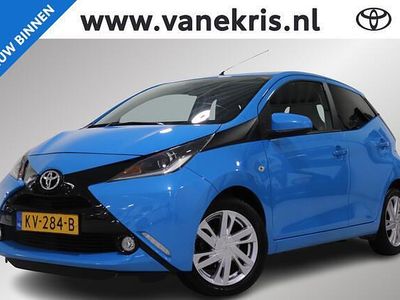 Blauw Occasion 2016 Toyota Aygo Sport Hatchback | € 9.549 (Iets duurder)