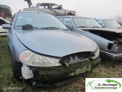 Blauw Occasion 1999 Ford Mondeo Business Edition Stationwagen | € 650