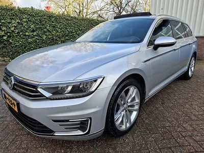 Grijs Occasion 2015 VW Passat Highline Stationwagen | € 8.950 (Eerlijke prijs)