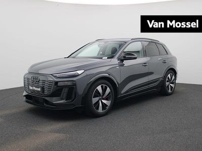 Grijs Gebruikt 2026 Audi Q6 e-tron Sport SUV | € 68.900 (Super prijs)