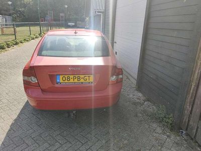Rood Occasion 2004 Volvo S40 Sedan | € 1.000
