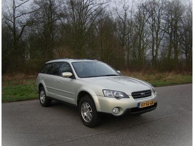 tweedehands Subaru Outback 2.5i . AUTOMAAT . 4 WHD . G3 . Panodak . enz enz