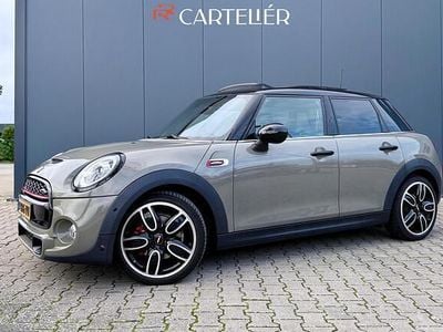 Grijs Occasion 2018 Mini Cooper S Hatchback | € 23.800 (Eerlijke prijs)