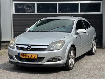 Opel Astra GTC
