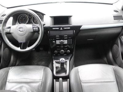Opel Astra GTC