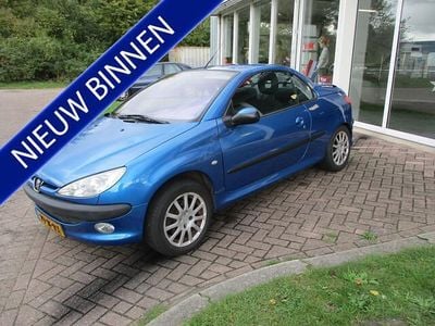 Blauw Occasion 2002 Peugeot 206 CC Cabriolet | € 1.260 (Eerlijke prijs)