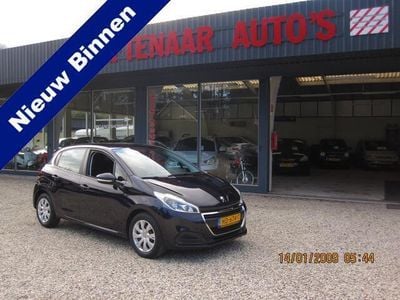 Blauw Gebruikt 2015 Peugeot 208 Active Hatchback | € 7.950 (Duur)