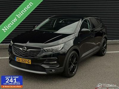 Zwart Occasion 2018 Opel Grandland X Innovation SUV | € 14.400 (Eerlijke prijs)