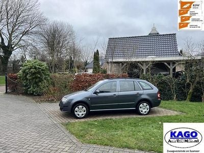 Grijs (metallic) Gebruikt 2007 Skoda Fabia Stationwagen | € 1.950 (Super prijs)
