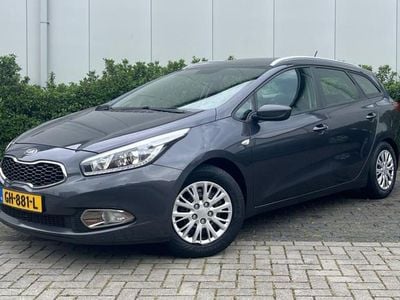 Blauw Gebruikt 2015 Kia Ceed Comfort Hatchback | € 6.950 (Goede deal)