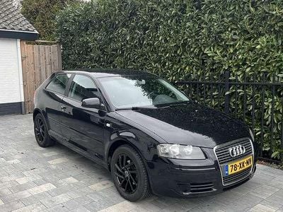 Zwart Gebruikt 2007 Audi A3 Ambiente Hatchback | € 2.400 (Goede deal)
