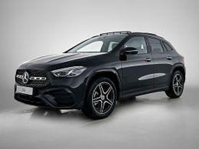 Donker kosmoszwart metaalkleur metallic Nieuw 2026 Mercedes GLA250 Business SUV | € 55.785 (Goede deal)