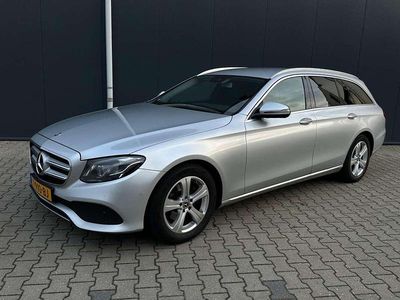 Grijs Gebruikt 2017 Mercedes 220 Business Stationwagen | € 14.300