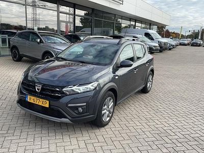 Grijs Gebruikt 2022 Dacia Sandero Comfort Hatchback | € 14.350 (Eerlijke prijs)