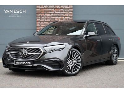 Grijs Gebruikt 2024 Mercedes E300 AMG line Stationwagen | € 69.500