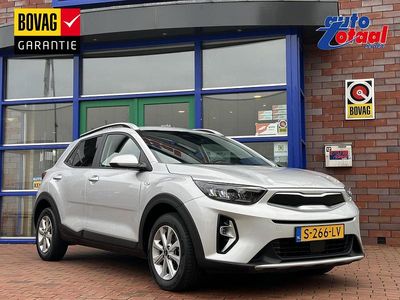 Grijs Occasion 2023 Kia Stonic SUV | € 18.500 (Goede deal)