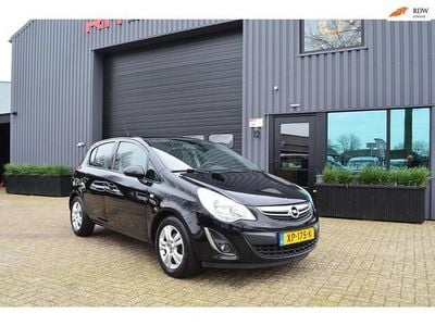 Zwart Occasion 2011 Opel Corsa Cosmo Hatchback | € 2.950 (Eerlijke prijs)