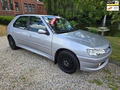 Peugeot 306