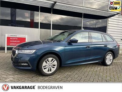 Blauw Gebruikt 2022 Skoda Octavia Business Line Stationwagen | € 21.950 (Goede deal)