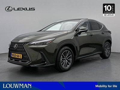 Groen Occasion 2025 Lexus NX450h+ Luxury Line SUV | € 62.950 (Iets duurder)