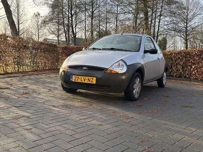 Grijs Occasion 2003 Ford Ka Hatchback | € 999 (Eerlijke prijs)