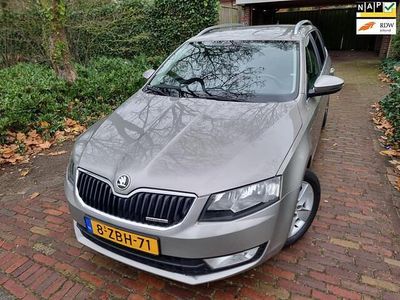 Beige Gebruikt 2014 Skoda Octavia Business Line Stationwagen | € 4.945 (Eerlijke prijs)