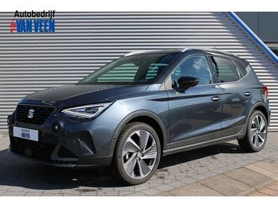 Grijs, metallic lak Gebruikt 2024 Seat Arona FR SUV | € 24.945 (Eerlijke prijs)