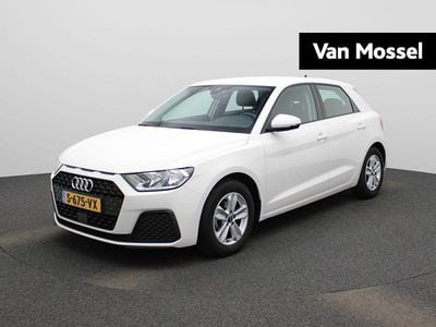 Wit Occasion 2023 Audi A1 Sportback Proline Hatchback | € 21.745 (Eerlijke prijs)