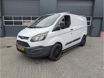 Wit Occasion 2013 Ford Transit Custom Ambiente Van | € 6.950